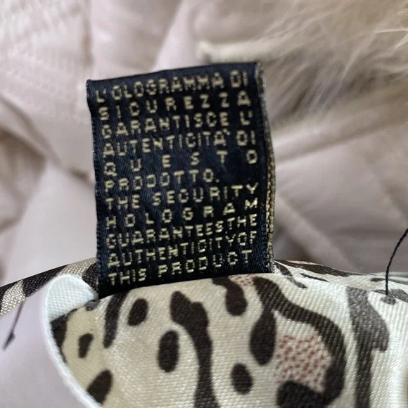 Just Cavalli quilted coat, off white, marked XL, but it’s a Medium - Picture 8 of 8